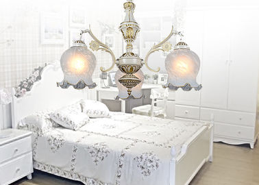 Baroco Styl nowoczesny żyrandol oświetlenie Zinc Alloy Die Casting 3 głowice Shade Wsteczna